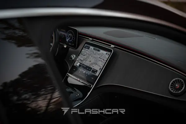 Mercedes-Benz EQE 300 AMG LINE 42