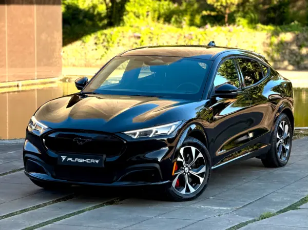Ford Mustang Mach-E 75.7 kWh AWD RSK 3
