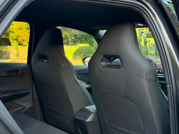 Cupra Born 77 kWh e-Boost Plus 8