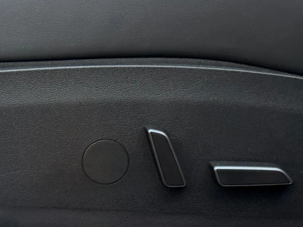 Tesla Model 3 Long range 17