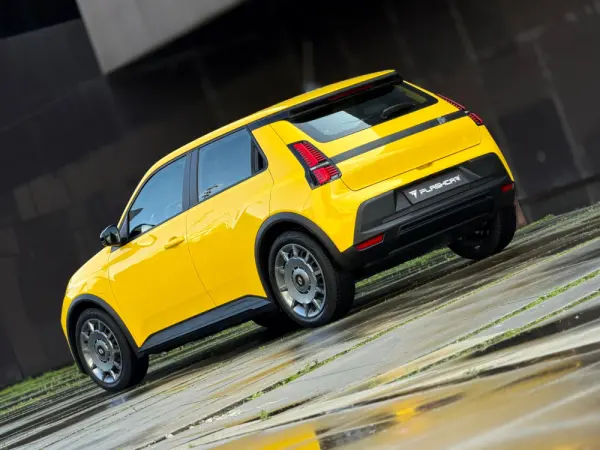 Renault 5 E-Tech 40 kWh Evolution Autonomia Urbana 36