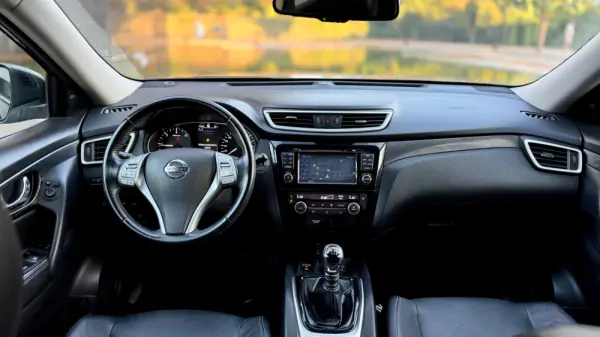 Nissan X-Trail TEKNA PREMUIM 8