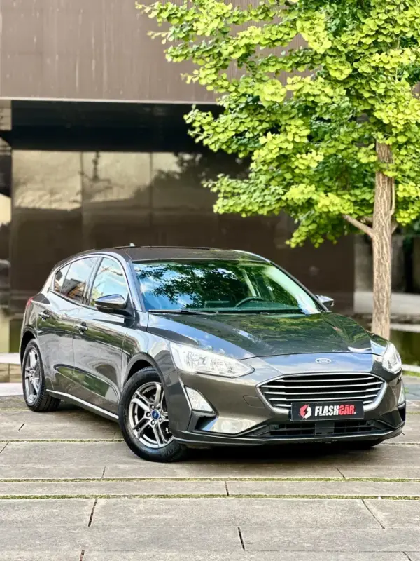 Ford Focus 1.5 TDCi EcoBlue Titanium 13