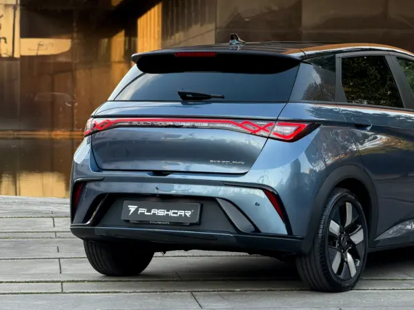 BYD Dolphin 60.4 kWh Design 11