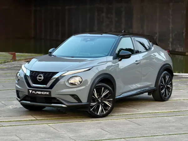 Nissan Juke 1.0 DIG-T N-Design Black 43