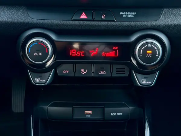 Kia Stonic Drive 19