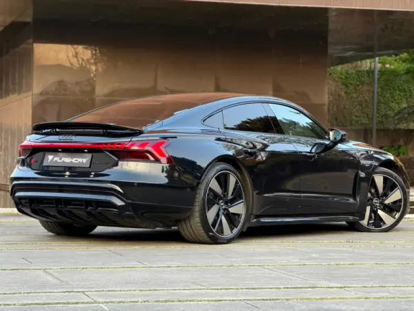 Audi e-tron GT quattro 67