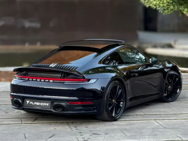 Porsche 911 (992) Carrera 4 PDK 66