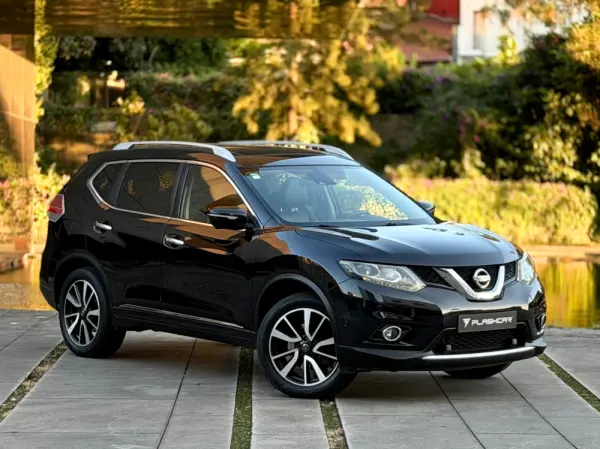 Nissan X-Trail TEKNA PREMUIM 1