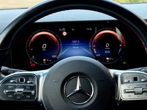 Mercedes-Benz GLA 250 e 8G-DCT AMG Line 19