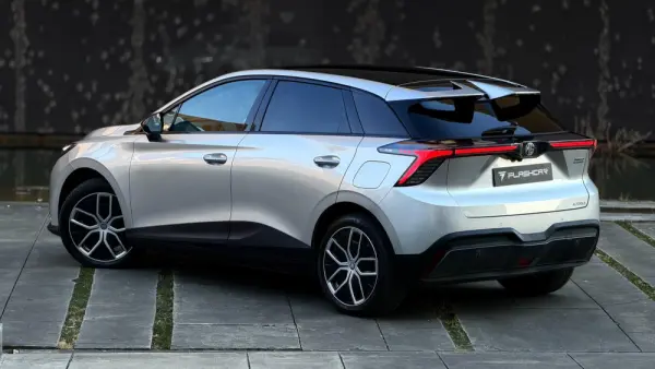 MG MG4 Trophy Ext Range 77 kWh 245 hp 4