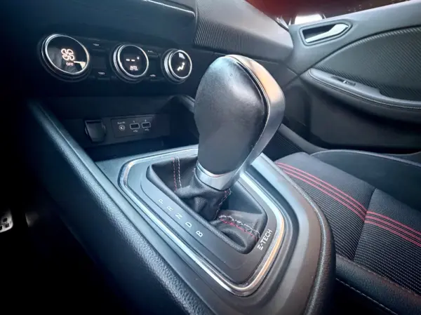 Renault Clio E.tech Hubrid RS-line 14