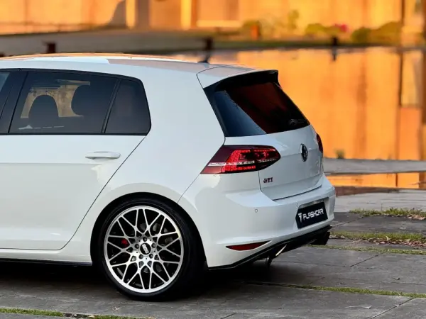 Volkswagen Golf 49