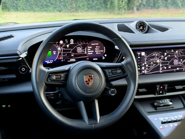 Porsche Macan Electric 3