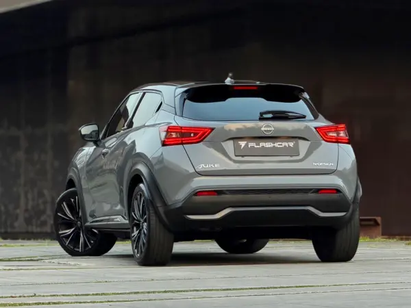 Nissan Juke 1.0 DIG-T N-Design Black 6