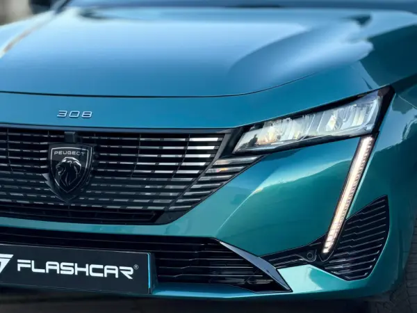 Peugeot 308 SW 1.2 PureTech Allure EAT6 8