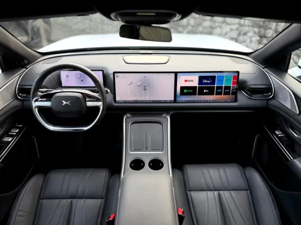 Xpeng G9 98 kWh Long Range 35