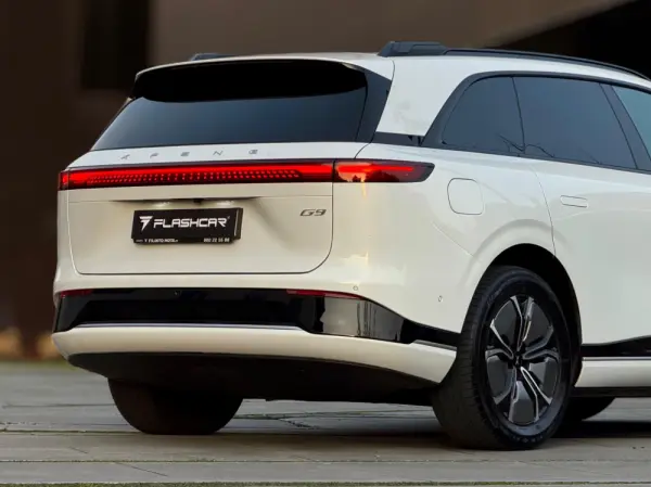 Xpeng G9 98 kWh Long Range 41