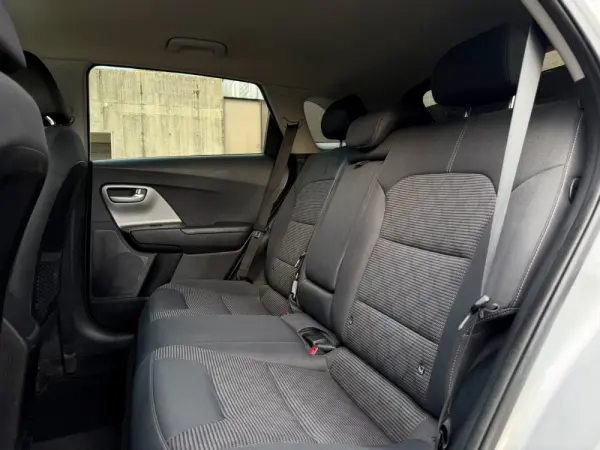 Kia Niro 1.6GDI HEV (Híbrido) TX 15
