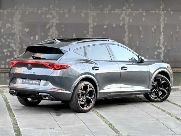 Cupra Formentor 1.4 e-Hybrid DSG VZ 33