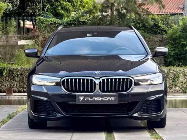 BMW 520 e Pack M 6