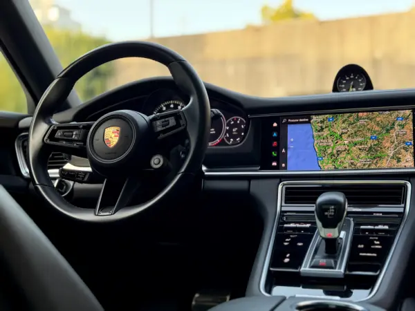 Porsche Panamera Sport Turismo 4 E-Hybrid Platinum Edition PDLS 44