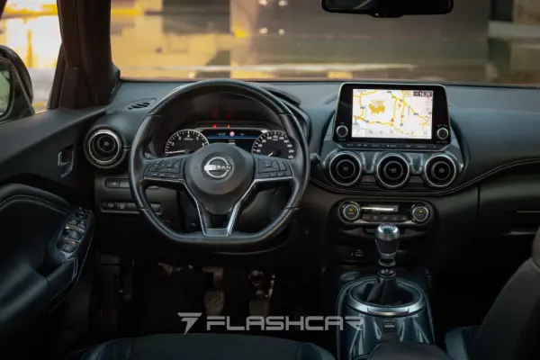 Nissan Juke 1.0 DIG-T N-Design Black 9