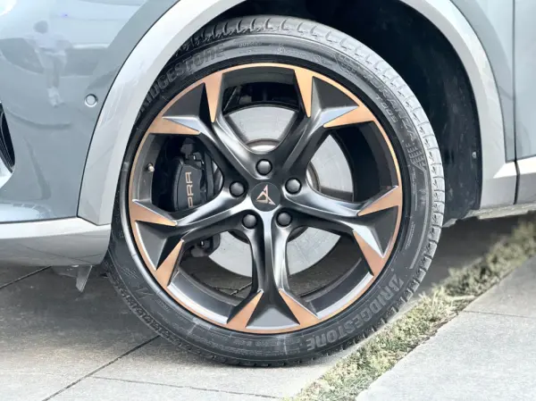 Cupra Formentor 1.4 e-Hybrid DSG VZ 3