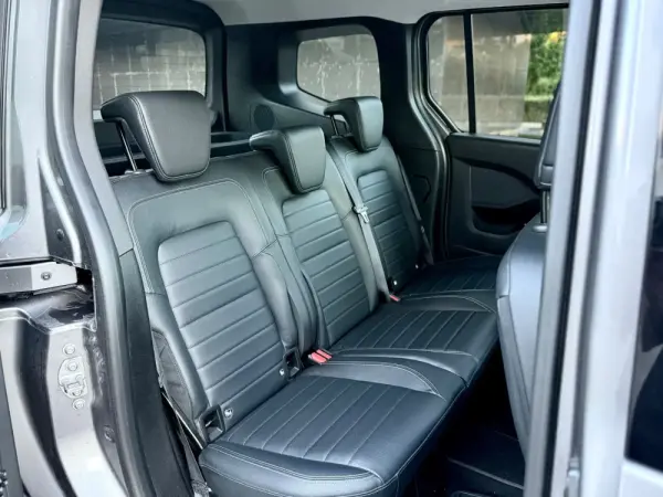 Mercedes-Benz T 180 Outro 15