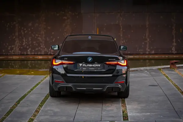 BMW i4 eDrive40 Pack Desportivo M 19