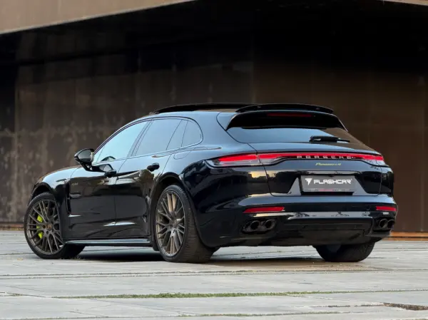 Porsche Panamera Sport Turismo 4 E-Hybrid Platinum Edition PDLS 25