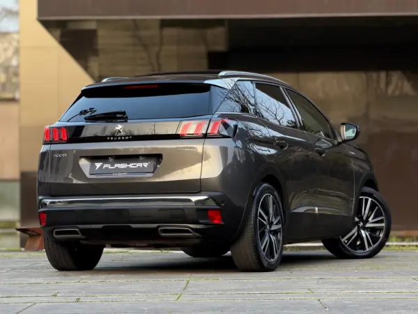 Peugeot 3008 1.6 Hybrid4 GT Line e-EAT8 11