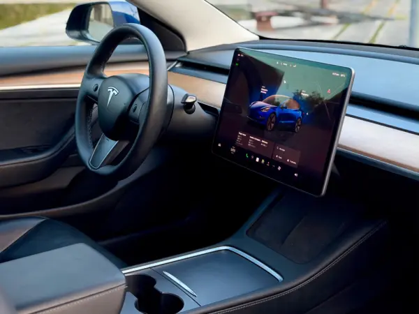 Tesla Model 3 Long Range AWD Dual Motor 3