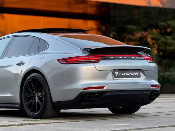 Porsche Panamera 4 E-Hybrid 35