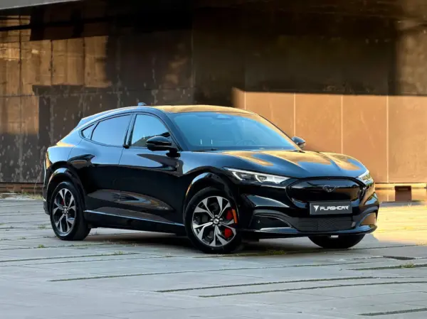 Ford Mustang Mach-E 75.7 kWh AWD RSK 22