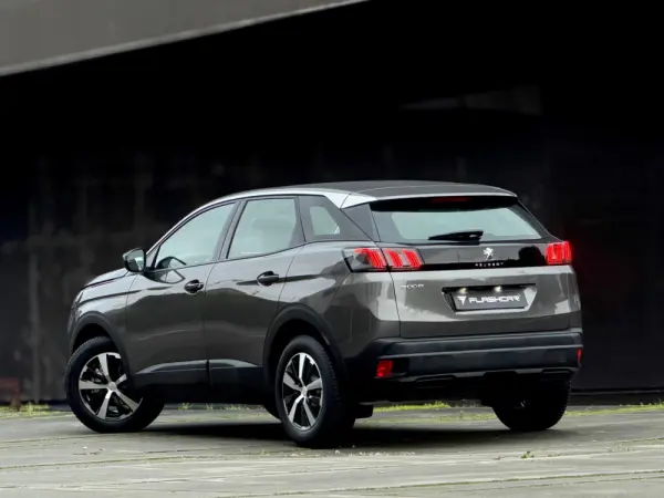 Peugeot 3008 1.2 PureTech Allure Pack EAT8 28