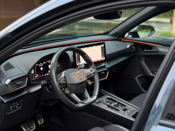 Cupra Formentor 1.4 e-Hybrid DSG VZ 16