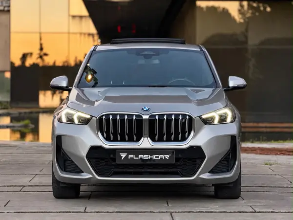 BMW iX1 xDrive30 Pack Desportivo M 21