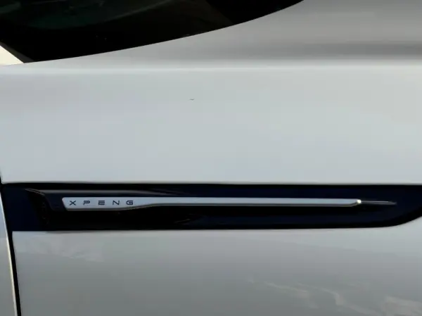 Xpeng G9 98 kWh Long Range 36