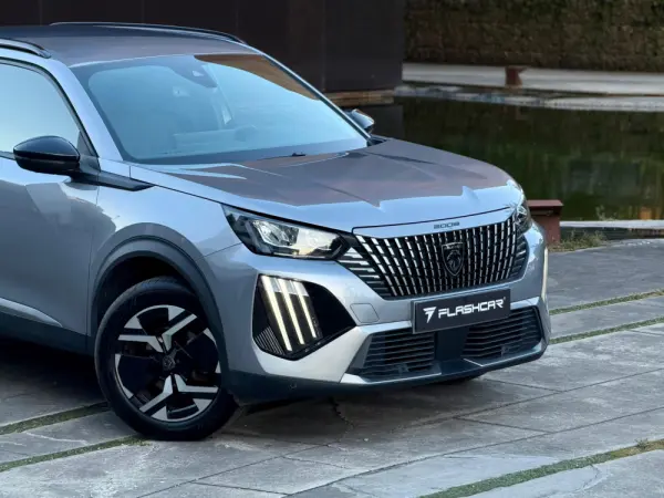 Peugeot 2008 1.2 PureTech Allure Pack 9