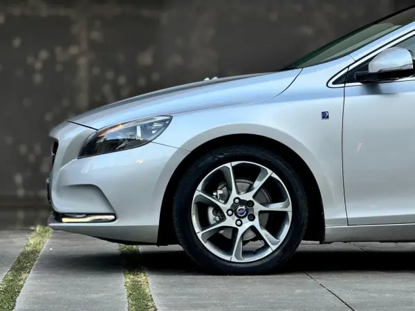 Volvo V40 ocean race 21