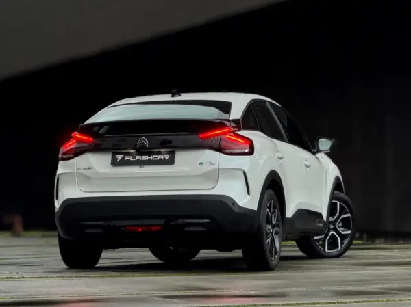 Citroën e-C4 50 kWh C-Séries 8