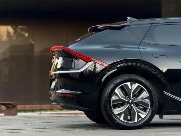 Kia EV6 77.4 kWh Tech 22