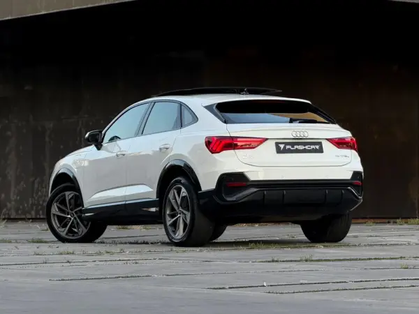Audi Q3 Sportback 2
