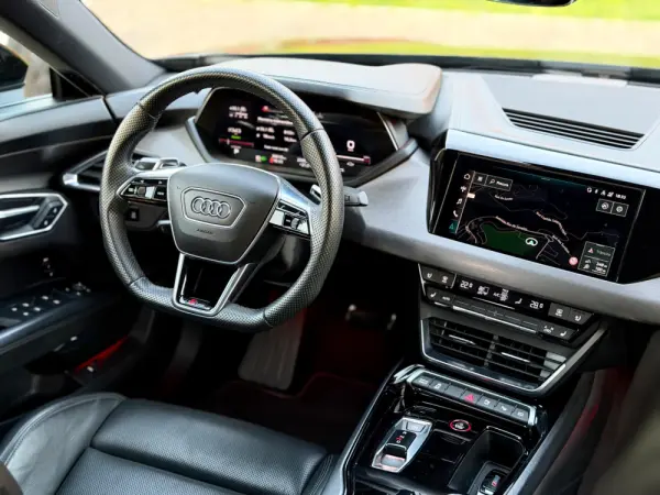 Audi e-tron GT quattro 21