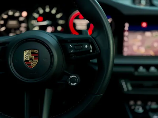 Porsche 911 (992) Carrera 4 PDK 18