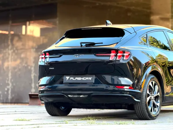 Ford Mustang Mach-E 75.7 kWh AWD RSK 45