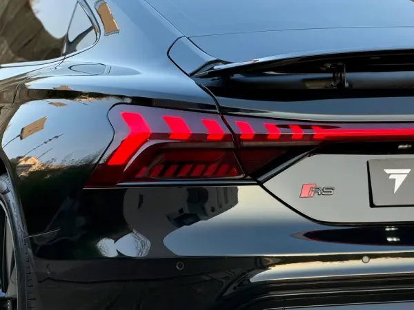 Audi e-tron GT quattro 60