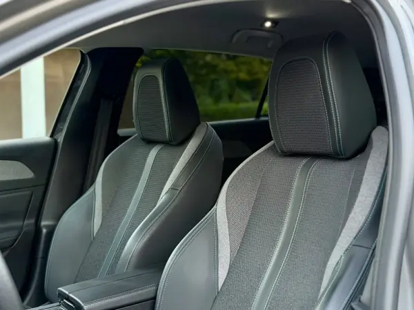 Peugeot 308 Allure Pack 19
