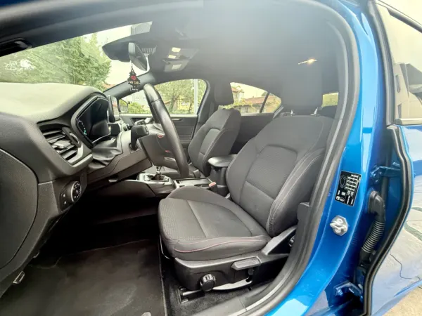 Ford Focus 1.0 EcoBoost ST-Line 26